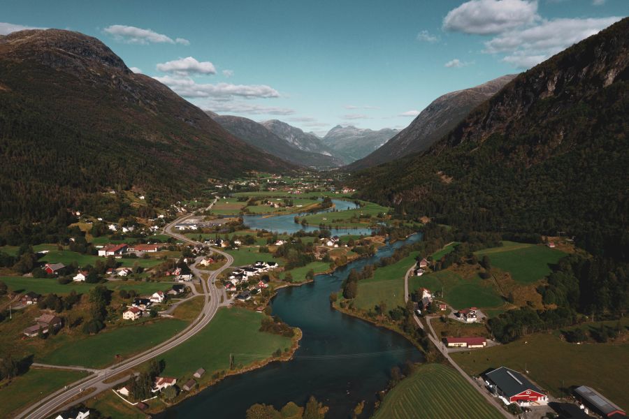 The valley and its surroundings are not only popular for their scenery