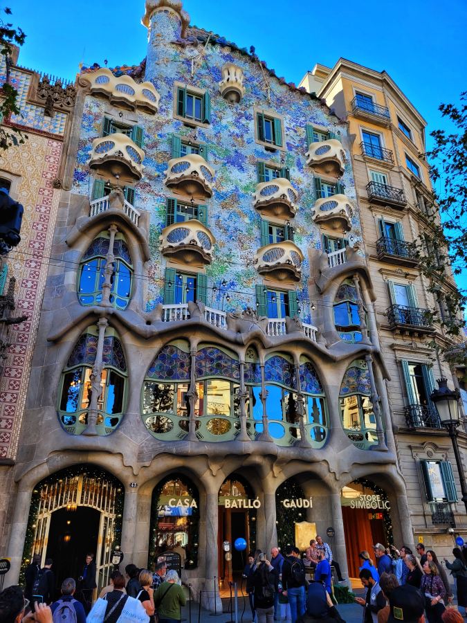 Gaudí Art Nouveau building