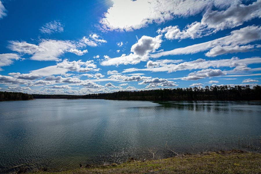 Lots of lakes here