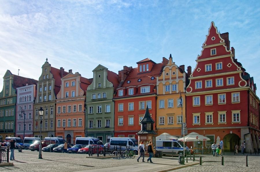 Colourful houses add charm to Wroclaw