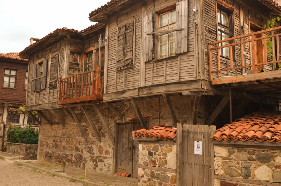 Typical buildings are the wooden houses