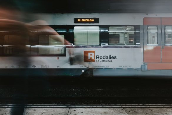 Barcelona public transport: airports, ticket types, prices