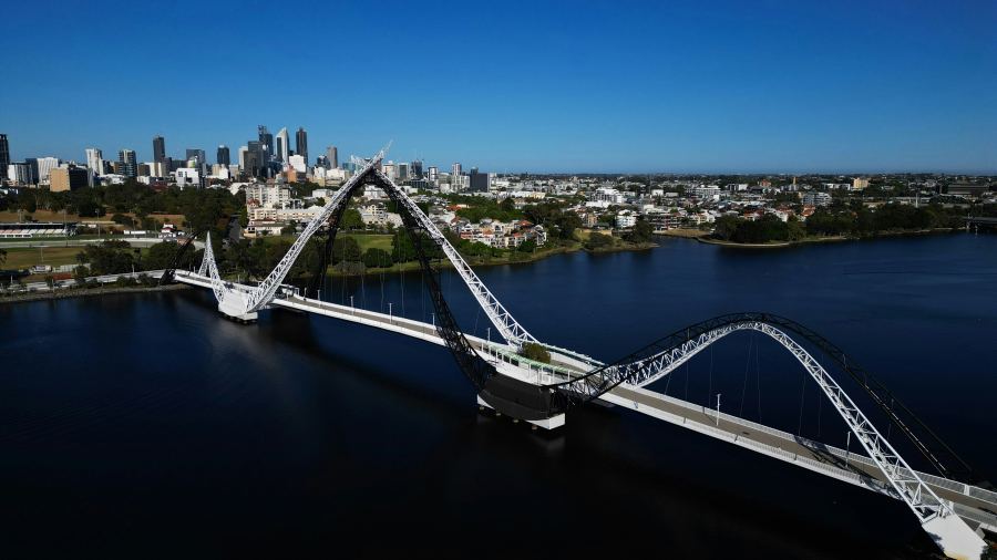 Magnificent bridge on the Swan River