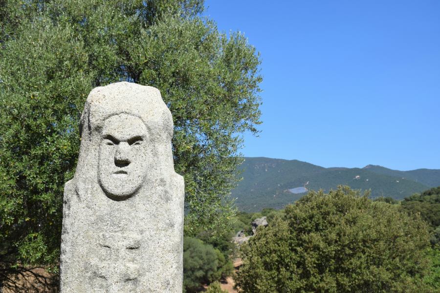 Stone sculptures reveal the ancient past