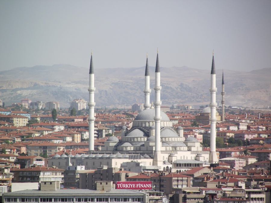 Monumental mosque