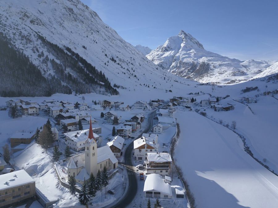 Many people visit it even in winter